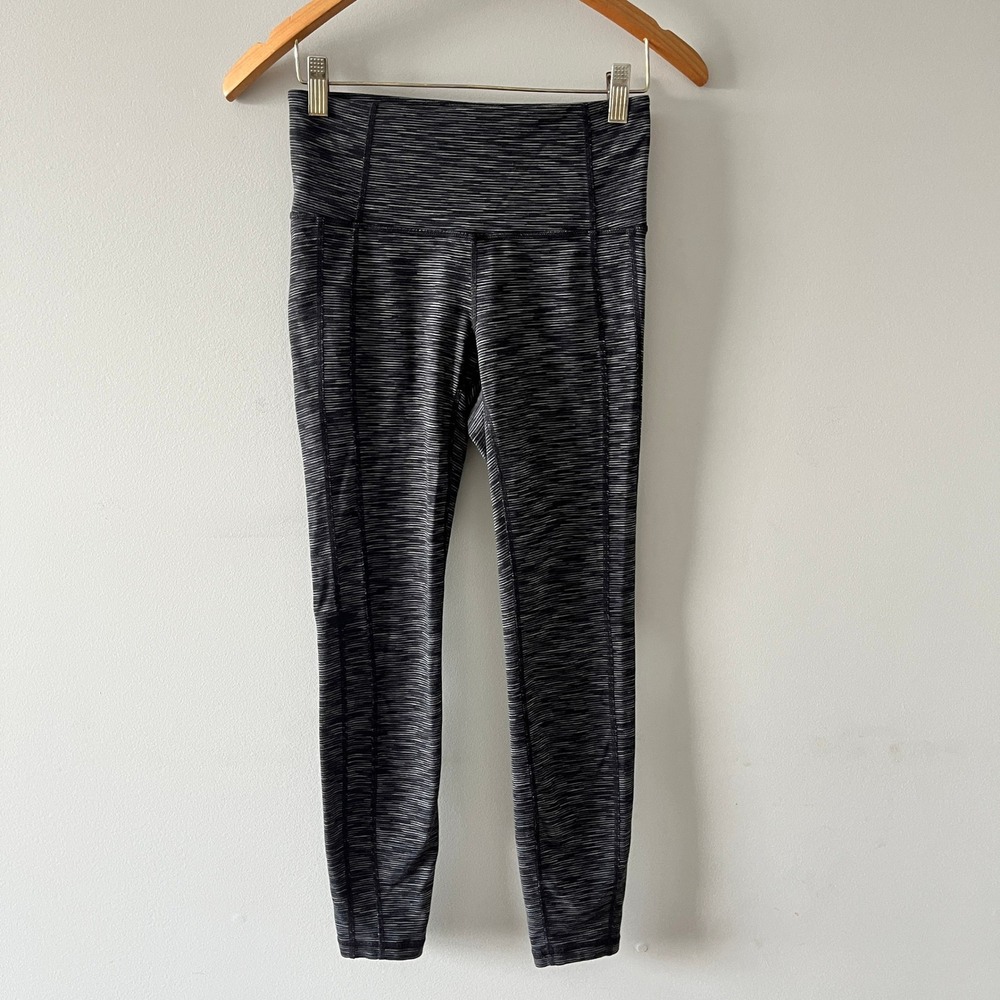 Athleta Salutation Stash Pocket Leggings Space Dye Black White XS High Rise